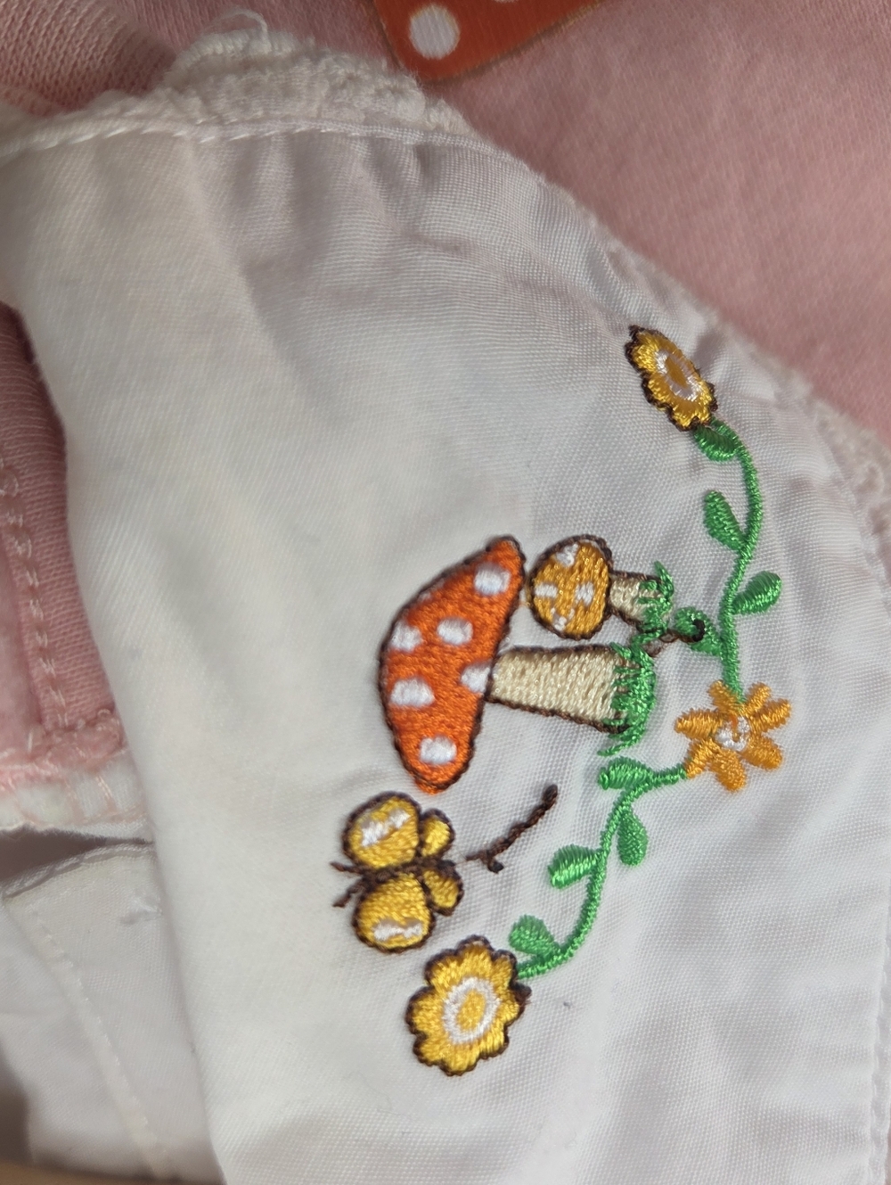 Hello Kitty Sanrio Womens Large Mushroom Collared Shirt - Picture 8 of 8